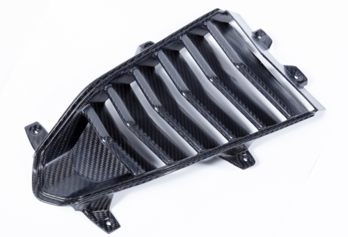 カーボンパーツ