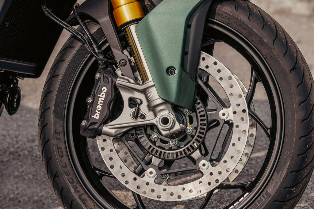 MOTO GUZZI　V100　マンデーロ