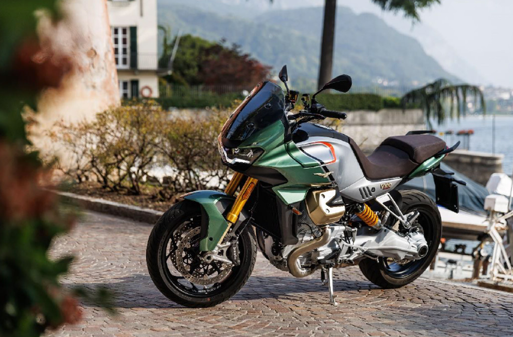 MOTO GUZZI　V100　マンデーロ