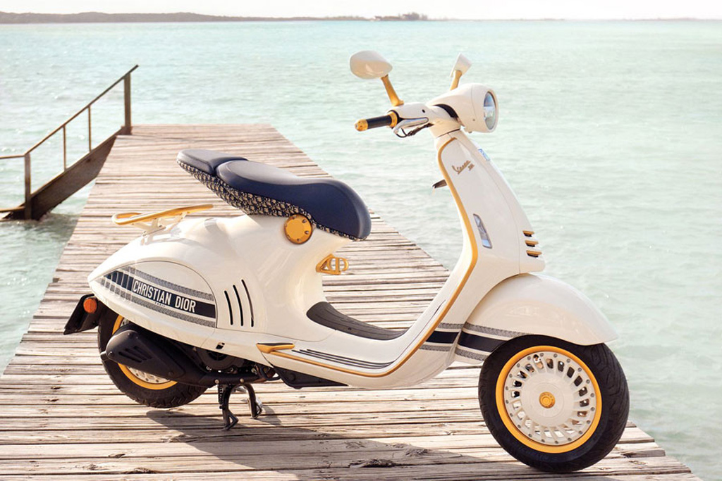 Vespa946 Christian Dior